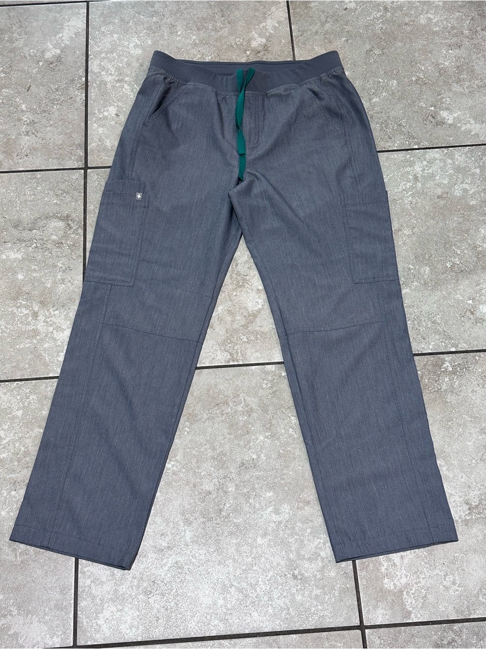 Figs cargo scrub pants gray large